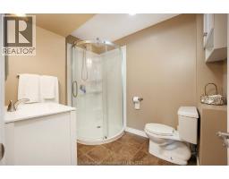 67 Azar AVENUE - 32
