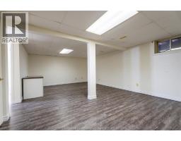 8 MCINTOSH AVENUE - 26