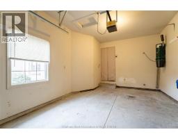 8 MCINTOSH AVENUE - 39