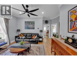 17 Lowe STREET - 25