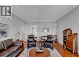 19 Stonegate WALK - 8