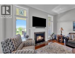 19 Stonegate WALK - 9