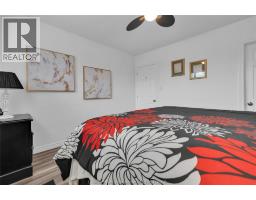 5 Phyllis AVENUE - 19
