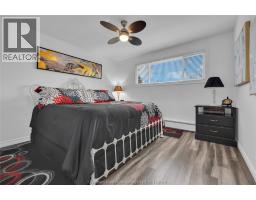 5 Phyllis AVENUE - 20