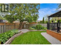 5 Phyllis AVENUE - 32