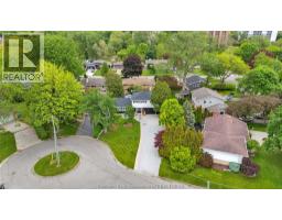 5 Phyllis AVENUE - 37