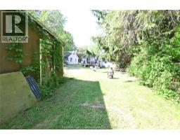 24 LISGAR STREET - 23