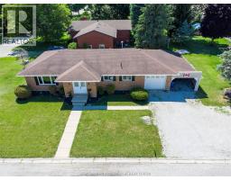 238 DAVIES STREET East - 2