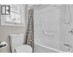 8 CHRISTINA PLACE - 28