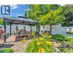 8 CHRISTINA PLACE - 47