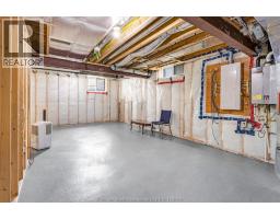59 CHURCHILL PARK ROAD - 32