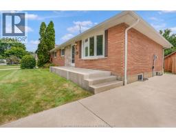 66 HOLLAND AVENUE - 3