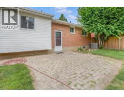 66 HOLLAND AVENUE - 34