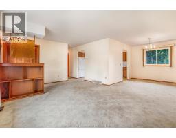 66 HOLLAND AVENUE - 7