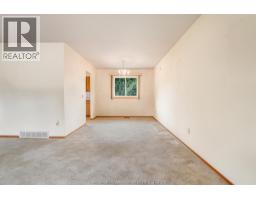 66 HOLLAND AVENUE - 8