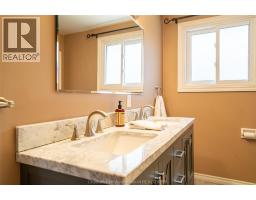 28 Tasan CRESCENT - 29