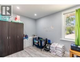 252 Wellington STREET East - 16