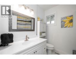 39 Chippewa DRIVE - 22