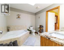 136 Mousseau CRESCENT - 18