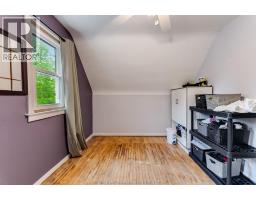 53 Sunnyside AVENUE - 16