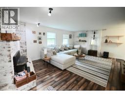 17 Cunningham AVENUE - 19