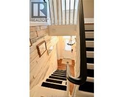 17 Cunningham AVENUE - 26