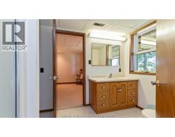 7678 TALBOT TRAIL West - 39