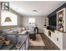 579 Centre STREET - 9