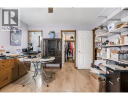 222 Catherine STREET - 16