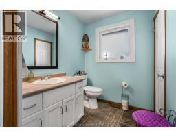 222 Catherine STREET - 23
