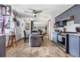 222 Catherine STREET - 7