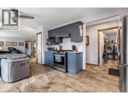 222 Catherine STREET - 8