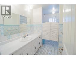 8 Regal PLACE - 12
