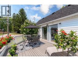 461 Selkirk STREET - 32