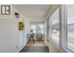 461 Selkirk STREET - 4