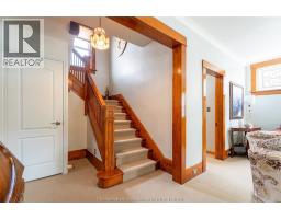 15 Ellwood AVENUE - 23