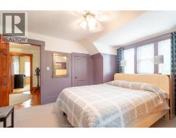 15 Ellwood AVENUE - 30