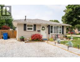 86 Marion AVENUE - 1