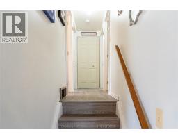 86 Marion AVENUE - 19