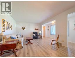 21 Earl DRIVE - 12