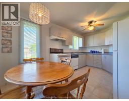 21 Earl DRIVE - 18
