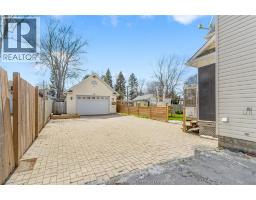 32 HALL STREET North - 2