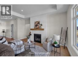18 Rosewood CRESCENT - 17
