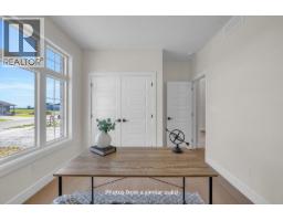 18 Rosewood CRESCENT - 28