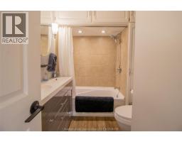 100 Taylor AVENUE - 13