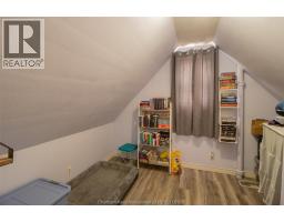 100 Taylor AVENUE - 17