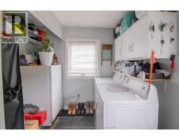 100 Taylor AVENUE - 18