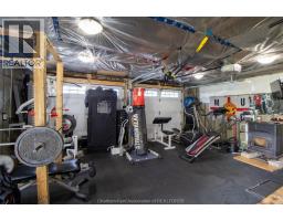 100 Taylor AVENUE - 26