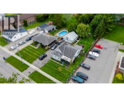 100 Taylor AVENUE - 28