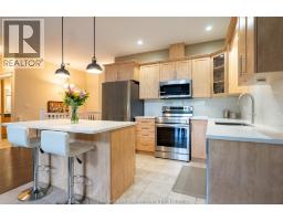 27 McIntosh AVENUE - 15